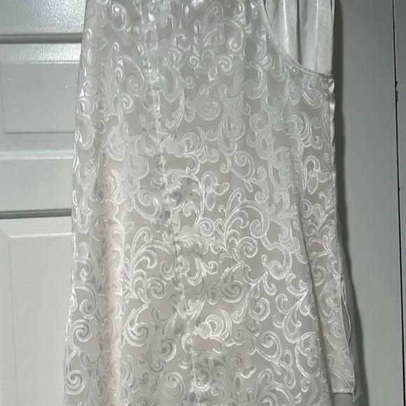 Pajama set size large - Picture 4 of 4